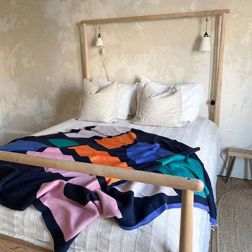 Bruten Throw in Bright