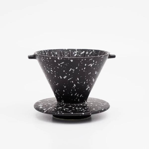 Chips Coffee Dripper in Black & White Splash