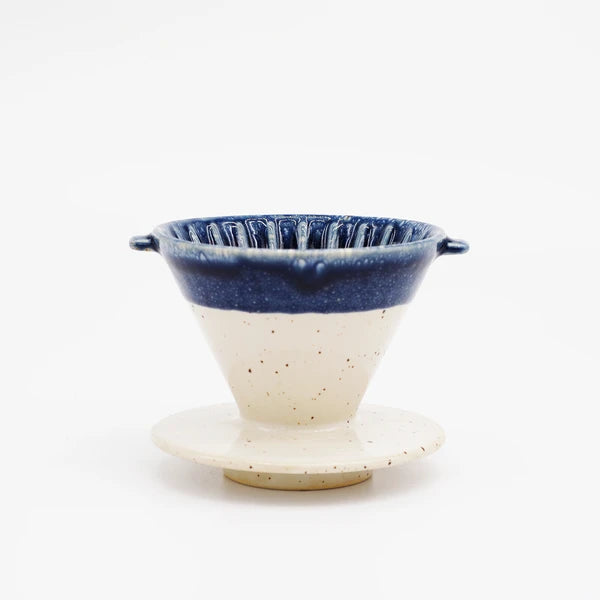 Chips Coffee Dripper in White & Navy Drip
