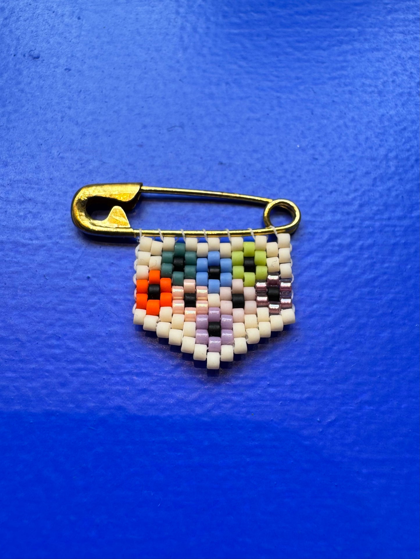 Floral Woven Bead Pin Brooch