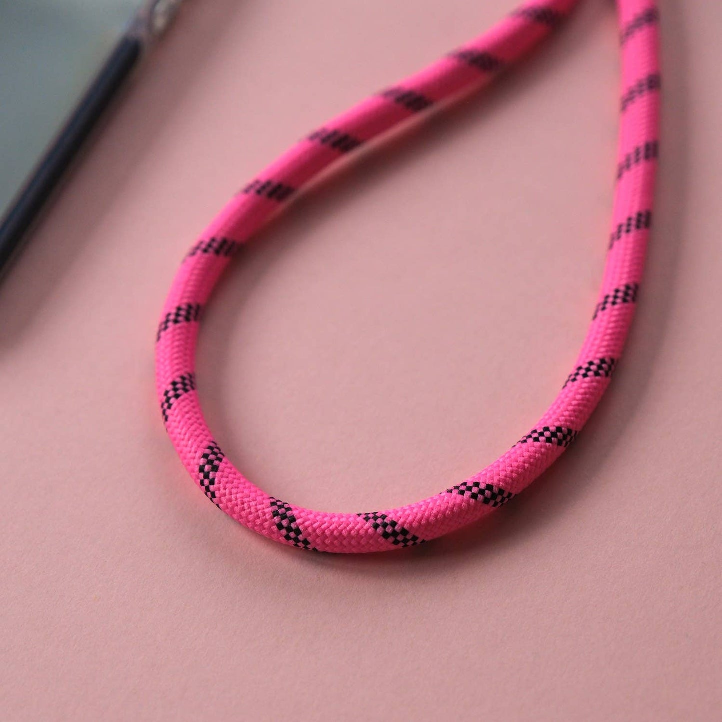 Crossbody Lanyard Phone Strap in Pink & Black