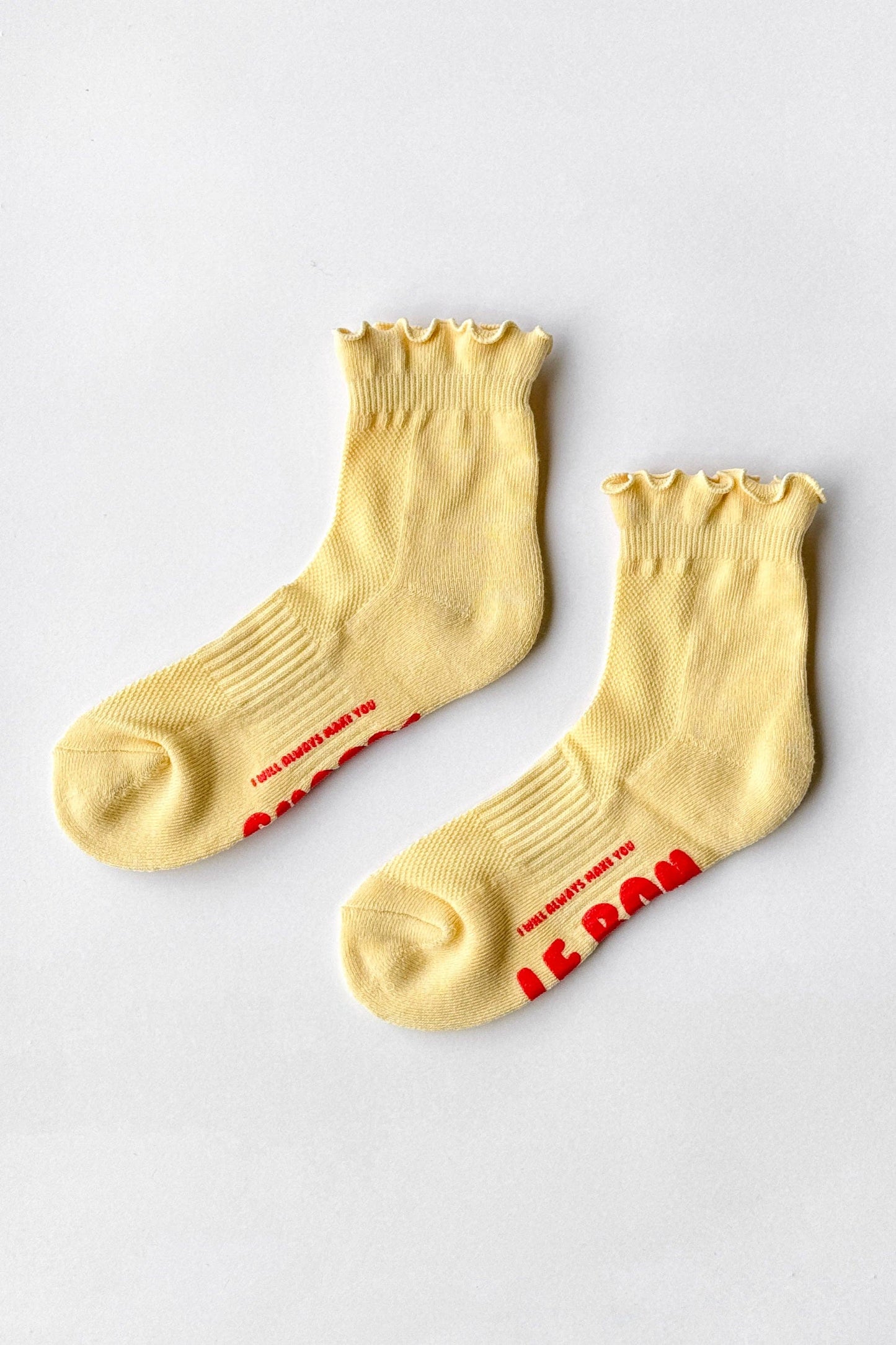 Ruffled Hugger Socks in Banana Cream