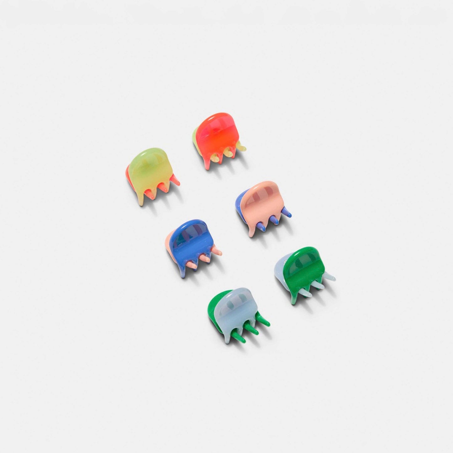 Micro Hair Claws in Play