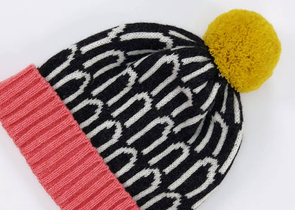 Lambswool Arch Patterned Hat in Pink and Yellow