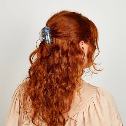 Juno Hair Claw in Shadow