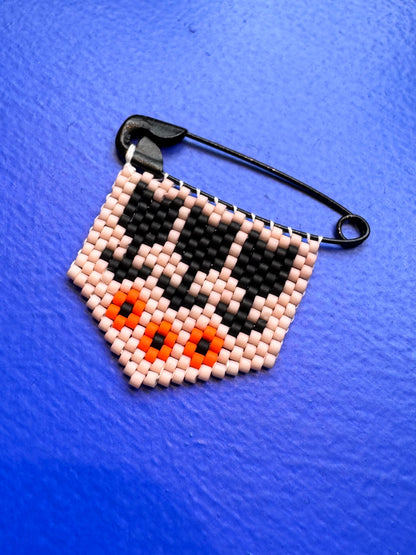 Folk Flower Woven Bead Pin Brooch