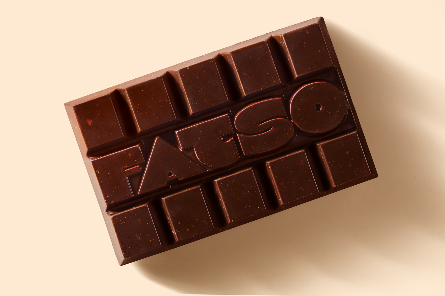Nan's Stash 70% Dark Chocolate Bar with Peanuts, Toffee & Biscuit
