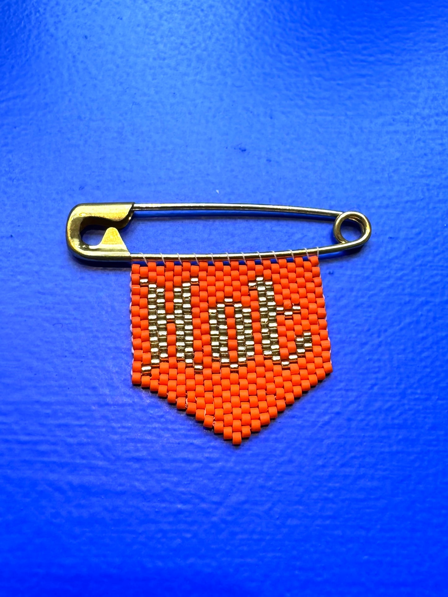'Hot' Woven Bead Pin Brooch