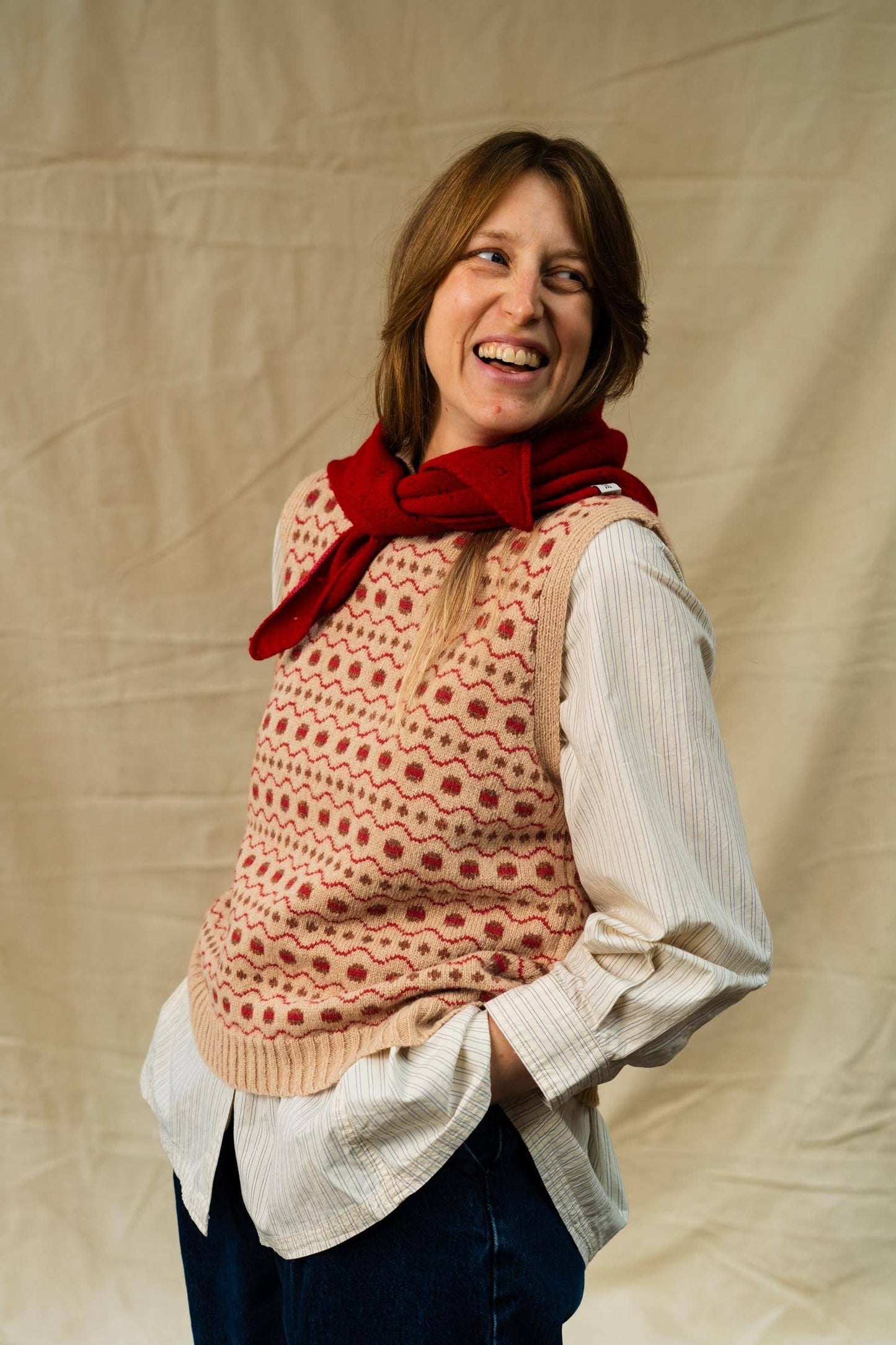 Pointelle Lambswool Neckerchief in Red