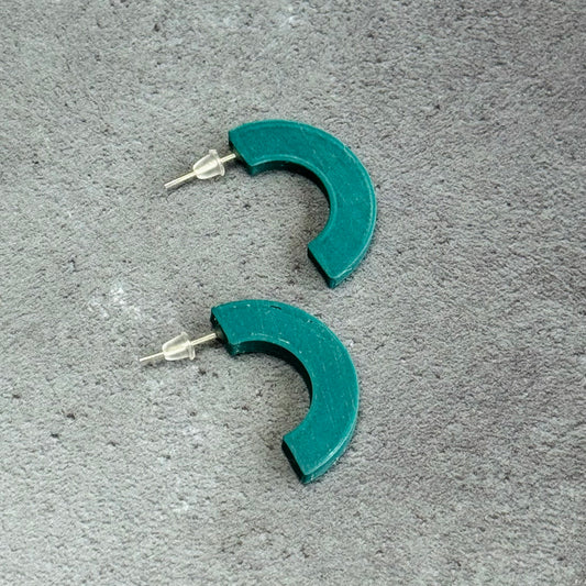 3D Printed Curve Stud Earrings in Morandi Green