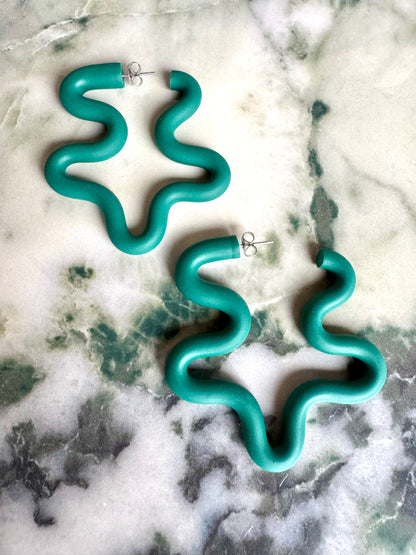 Wiggle Earrings