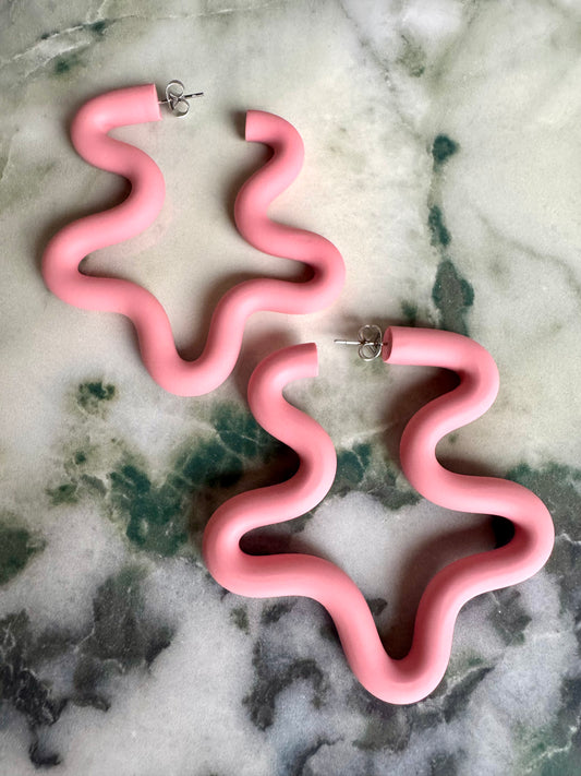Wiggle Earrings in Pale Pink