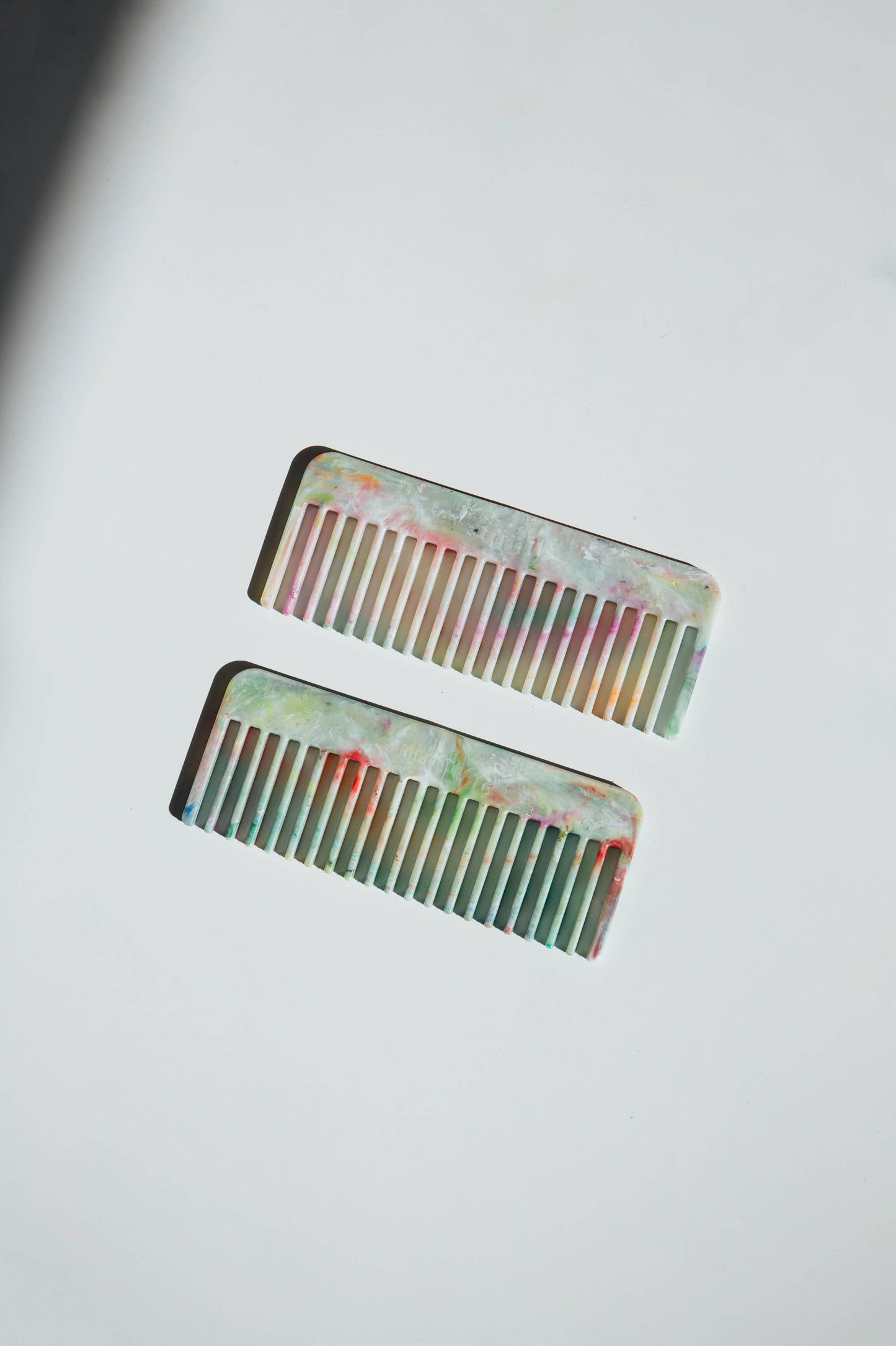 Green YE-O Recycled Plastic Comb