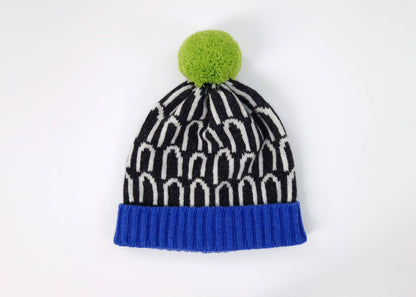 Lambswool Arch Patterned Hat in Blue and Green